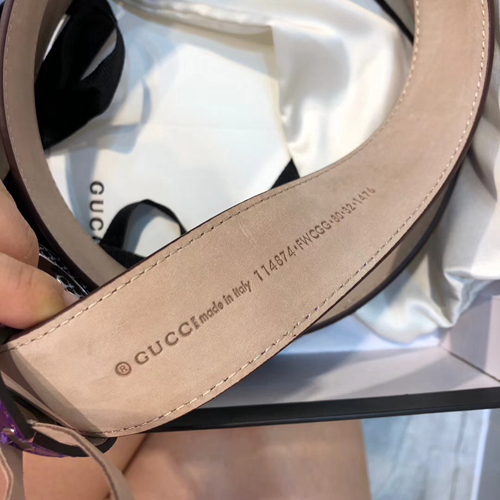 スーパーコピーグッチベルト背面デザイン